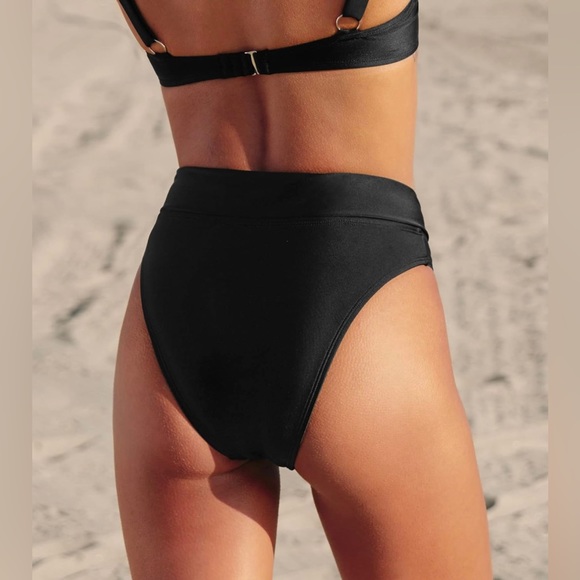 CUPSHE Women's Bikini Bottom Only Swimsuit Black High Waisted V Cut Large NWOT - Picture 2 of 9